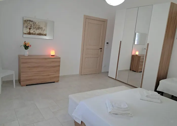 The House & Apartament