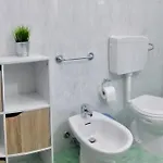 The House & 아파트 *