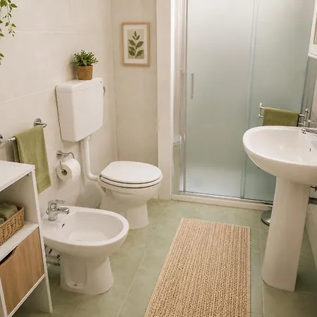 The House & Apartamento Serrano