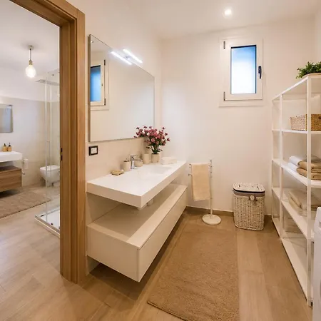 The House & Apartamento *