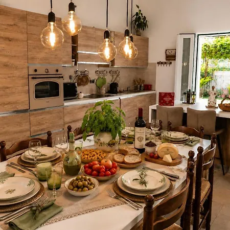 The House & Apartamento *